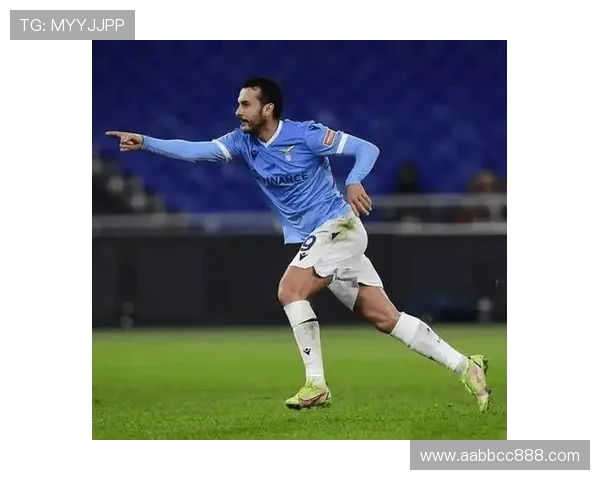 拉齐奥与亚特兰大激战正酣谁将成为意甲新王者