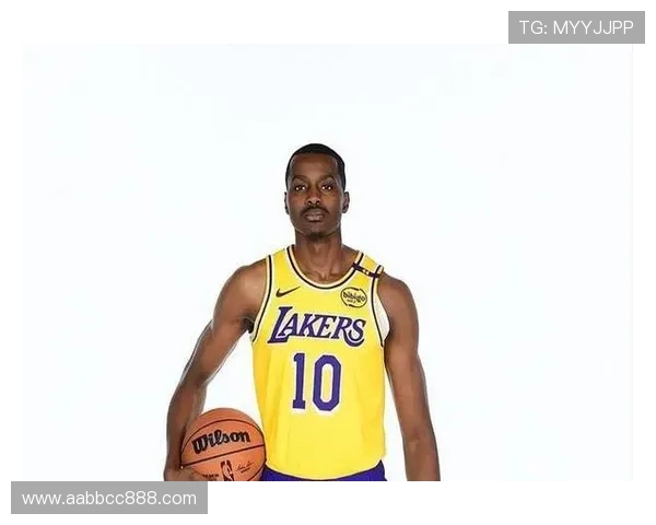 湖人队与开拓者第五场激战回顾球员表现与战术分析全解析 湖人队与开拓者第五场激战回顾球员表现与战术分析全解析