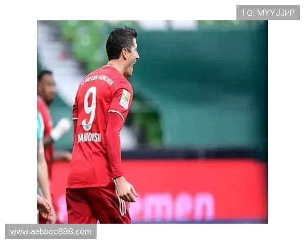 莱万状态火热欧冠赛场大放异彩射手榜领跑已成定局 莱万状态火热欧冠赛场大放异彩射手榜领跑已成定局