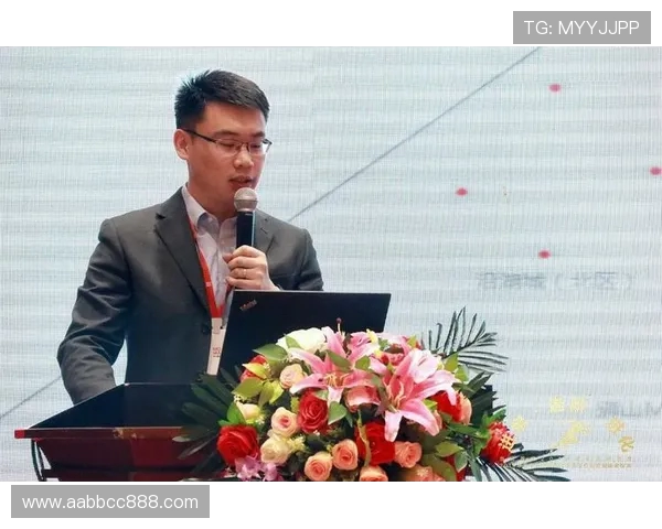 上海羽毛球队总决赛表现回顾与分析状态提升的关键因素探讨 上海羽毛球队总决赛表现回顾与分析状态提升的关键因素探讨